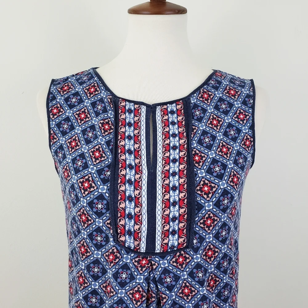 Max Studio Split Neck / Keyhole Top - Picture 3 of 12